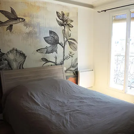 Alloggio in famiglia Private With Bathroom In Sunny Flat